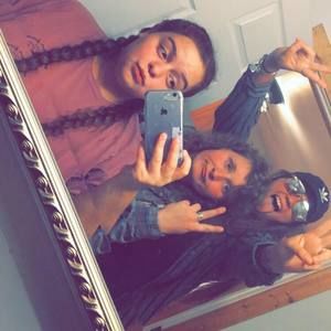 Meet your Posher, Marci